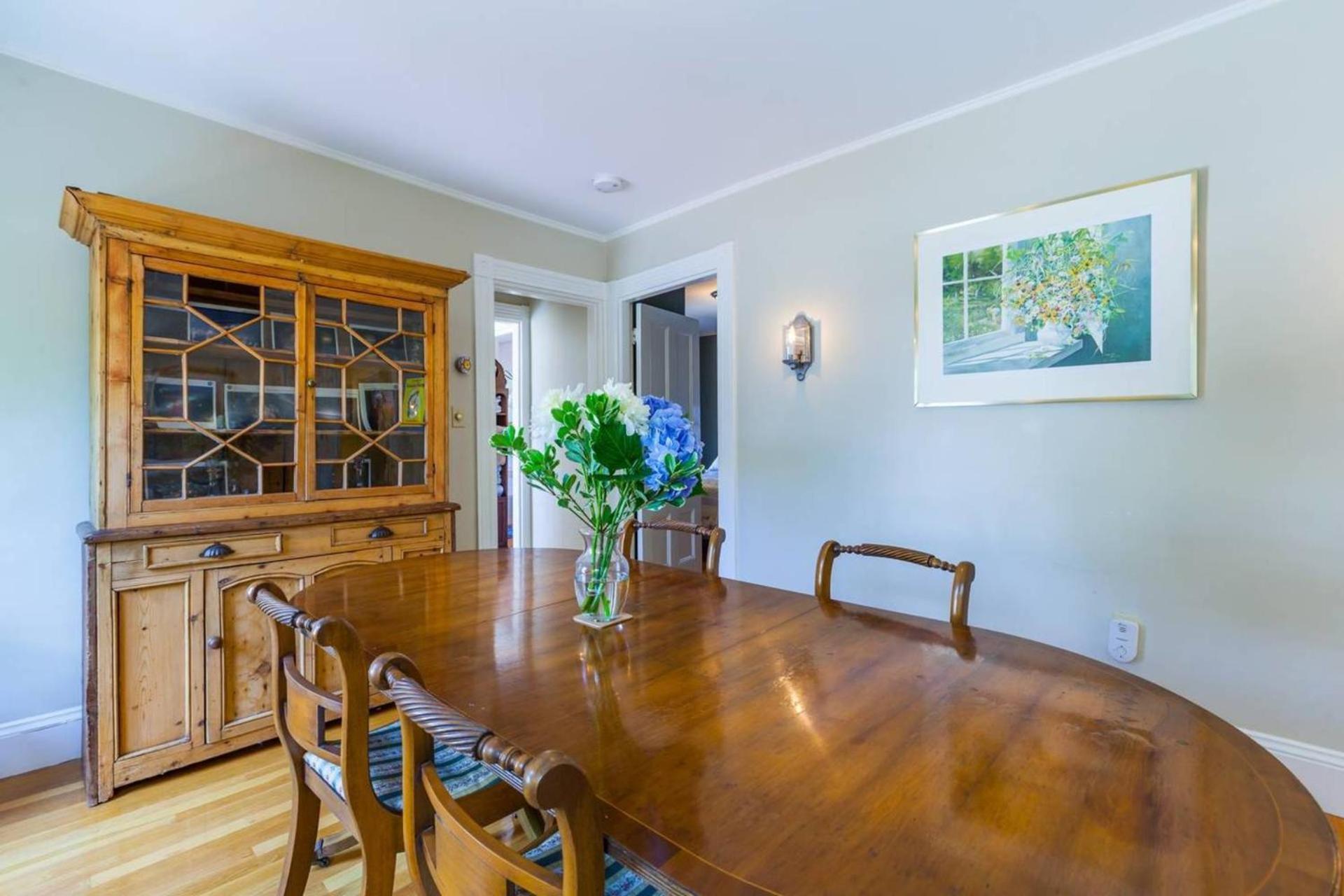 Charming Harvard Victorian Apartment Cambridge