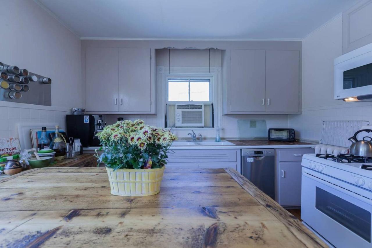 Apartment Charming Harvard Victorian